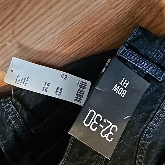 Jeans - Picture 4 of 5